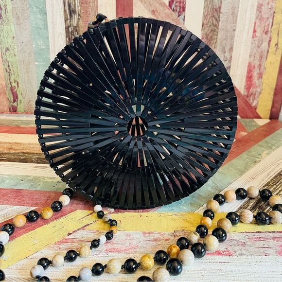 Cult Gaia Acrylic Beaded Luna Circular Crossbody Shoulder Bag Black EUC - Picture 5 of 9